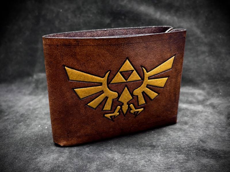 Zelda Triforce Leder Geldbörse Hand-Punzierte Gamer Geldbörse von SkinzNhydez