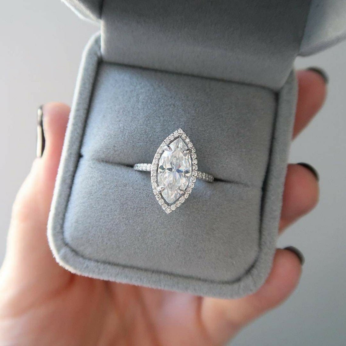 Marquise Cut Moissanite Verlobungsring Diamant Ehering 14K Weißgold Jubiläumsring Versprechen Ring Jahrestagsgeschenk von SkjewelleryStudio