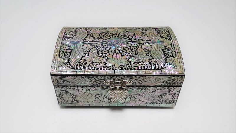 Perlmutt Schmuckkästchen Kranich Muster Holzaufbewahrung Perlmutt Schmuckkästchen Kranich Muster Holzaufbewahrung von Skodesigned