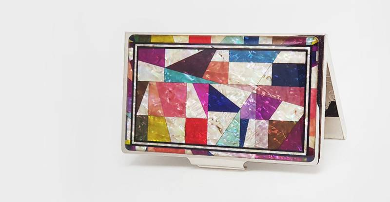 Visitenkartenetui Aus Perlmutt Patchwork Design, Edelstahl Visitenkartenetui Aus Perlmutt Patchwork Design, Edelstahl von Skodesigned