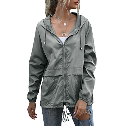 Skrsila Damen Regenjacke Leicht Jacke mit Kapuze Windbreaker Wasserdicht Atmungsaktiv Winddicht Outdoorjacke mit Einstellbarer Kordelzug Einfarbig Regenmantel von Skrsila