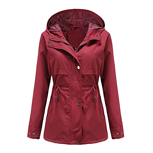 Skrsila Damen Regenjacke Wasserdicht Atmungsaktiv Regenmantel Windjacke mit Kapuze Outdoorjacke mit Einstellbarer Kordelzug Einfarbig Funktionsjacke Regenparka Übergangsjacke Weinrot S von Skrsila