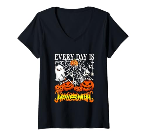 Damen Everyday Halloween Funny Skeleton Boo Ghost Carved Pumpkins T-Shirt mit V-Ausschnitt Damen Everyday Halloween Funny Skeleton Boo Ghost Carved Pumpkins T-Shirt mit V-Ausschnitt von Skull, Skeleton Halloween Costume
