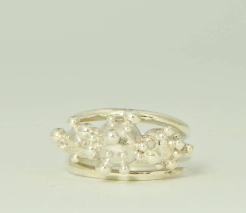 11, 5 Gramm Massives Sterlingsilber Handgefertigt, Um Diesen Wunderschönen Kugeln Auf Verstellbaren Ring Zu Schaffen von SkyPeakBoutique