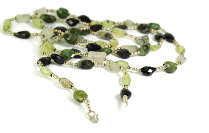 Lange Multi Edelstein Halskette, Smaragd, Schwarzer Spinell, Prehnit, Turmalinquarz Und Sterling Silber Boho Göttin Wickelkette Für Sie von SkyPeakBoutique