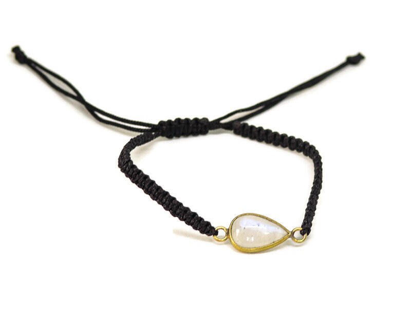 Mondstein Makramee Verstellbares Armband Für Ihn Oder Sie von SkyPeakBoutique