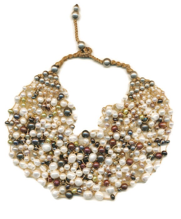 Perle Cluster. 20 Perlenschnüre, Die Alle Verschiedene Größen Verwendet Wurden, Um Schöne Ansammlung Von Perlen Zu Erstellen von SkyPeakBoutique