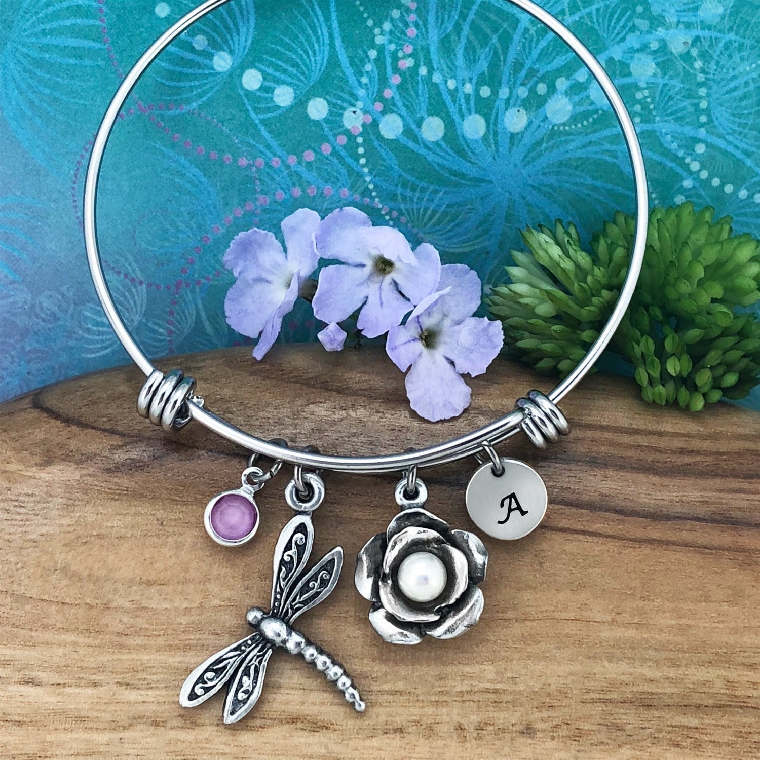 Dragonfly & Rose Armband, Edelstein, Verstellbarer Armreif, Kristall Geburtsstein, Personalisierte Hand Gestempelt Initiale, 100% Echtes Massives von SkyRoyalStudios
