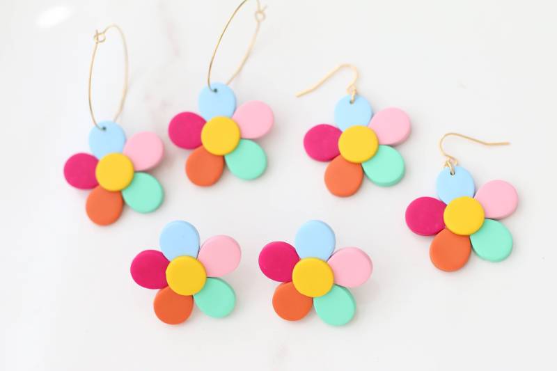 Gänseblümchen Ohrringe Handgemachte Blumen-Ohrstecker Aus Polymer Clay von SkyeEclisse