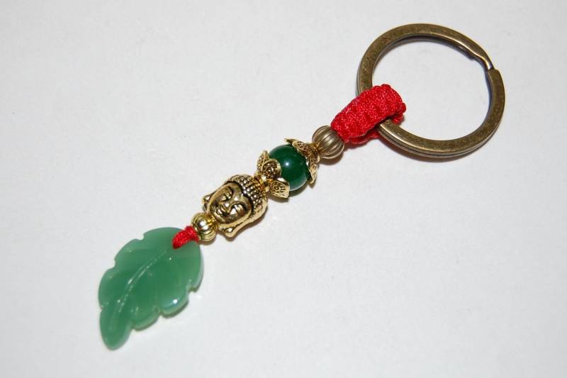 Buddha Schlüsselanhänger, Jade Blatt Charm, Buddha Und Jade Perlen, Jade Schlüsselanhänger, Auto, Tasche, Geldbeutel, Spiritualität, Mala von SkywaterStudio