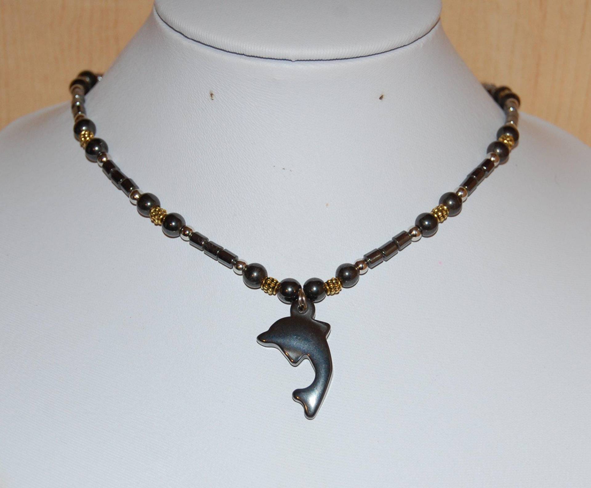 Delfin Halskette, Delfin Halskette, Delphin Geschenk, Hämatit Geschenk, Gesundheit von SkywaterStudio