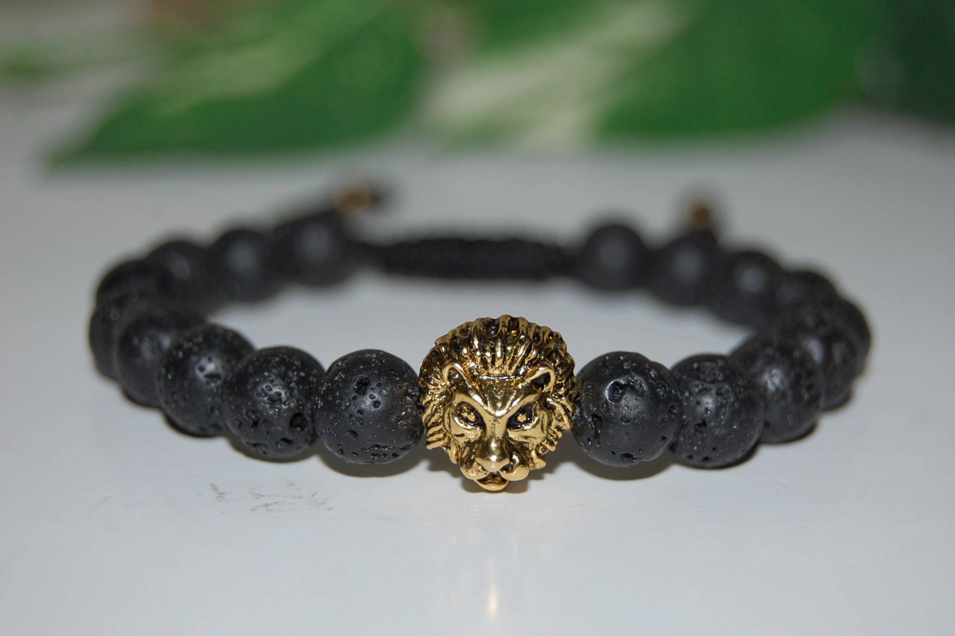 Löwe Armband, Lava Armband, 8mm Lava Stein Perlen, Shamballa Armband, Herren Armband, Geschenk Für Ihn, Armband Männer, Löwe Armband von SkywaterStudio