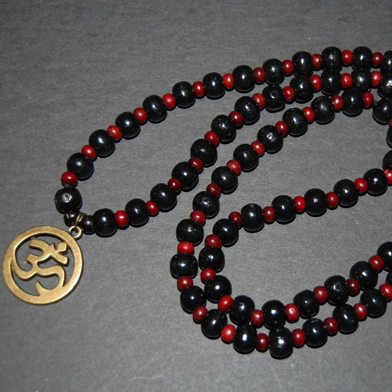 Om Halskette, Holz Aum Anhänger Stretch Halskette, Männer, Frauen, Beten, Spiritualität, Gebet, Yoga, Schutz, Meditation von SkywaterStudio