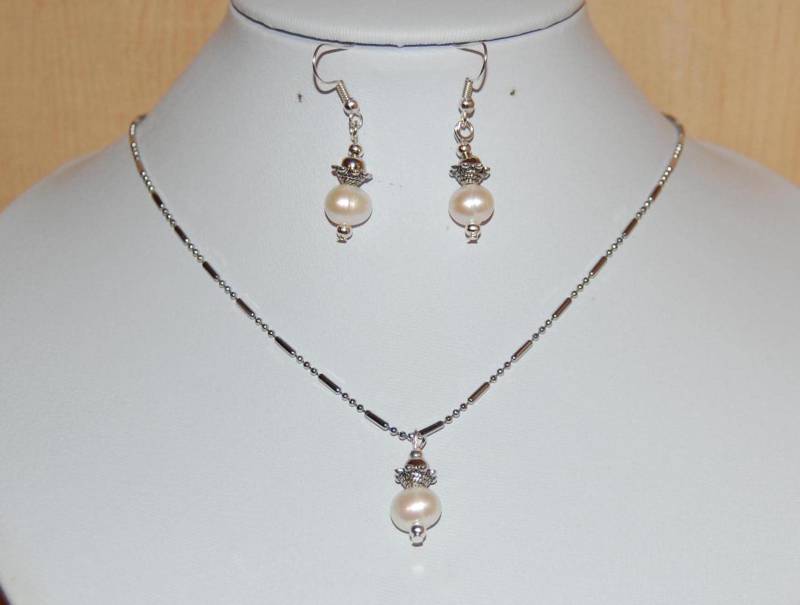 Perlenkette Und Ohrringe Set, Echte Süßwasserperlen, Minimalist Schmuck, Perlen Halskette, Ohrringe, Hochzeitsschmuck, Geschenk von SkywaterStudio