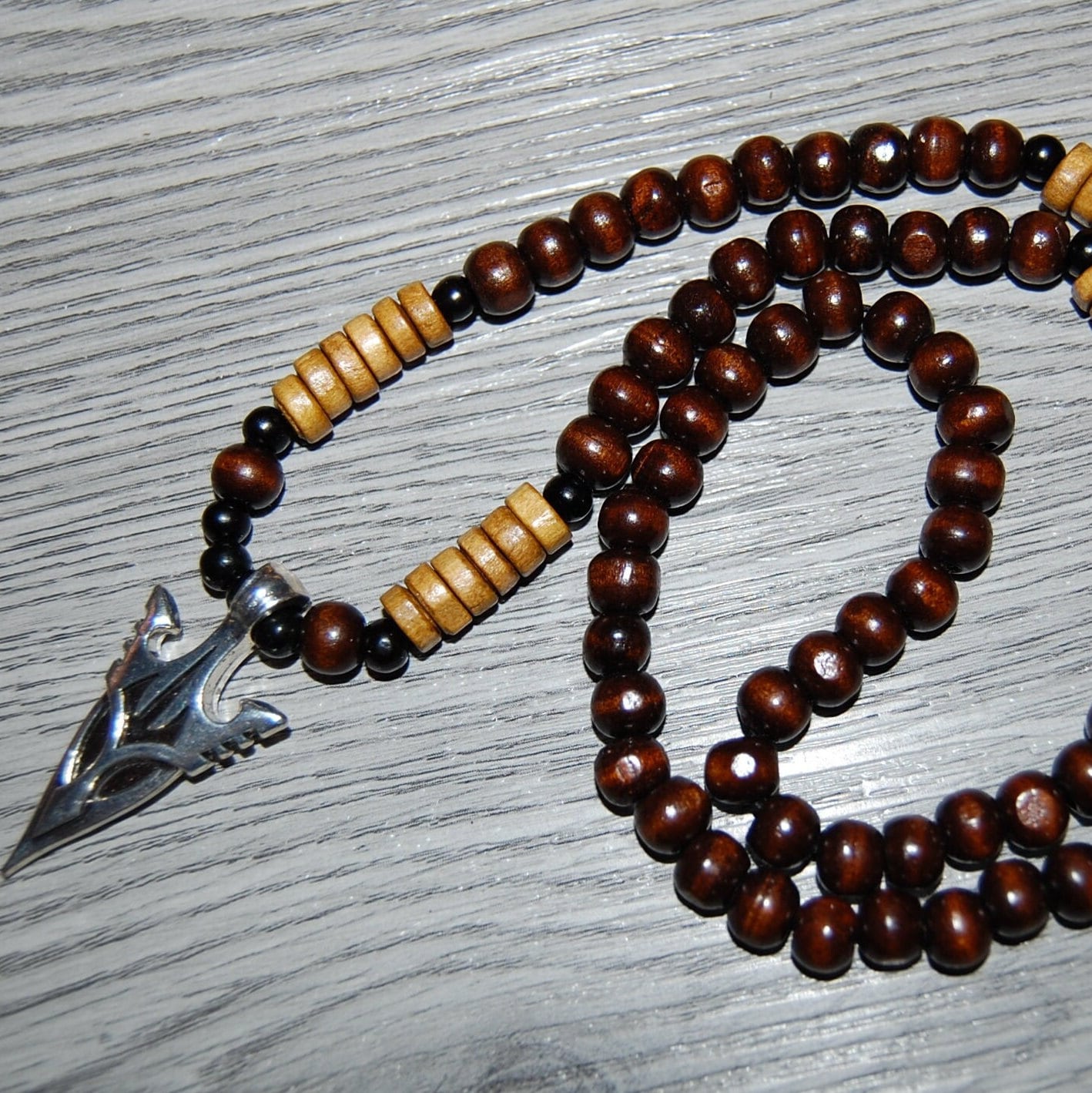 Pfeil Kette, Holz Kette, Männer Halskette, Krieger 8 Mm Perlen, Gebet, Schutz, Mann, Surfer, Retro Kette, Geschenk Für Ihn von SkywaterStudio