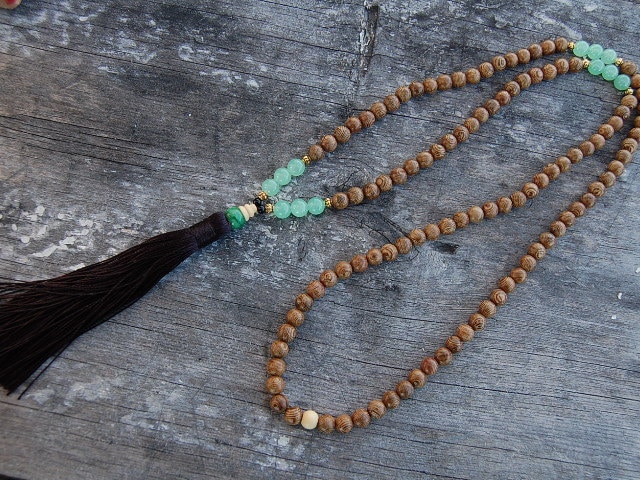 Quasten-Halskette, 108 Perlen Yoga-Halskette, Mala Holz-Halskette, Halskette Perlen-Halskette, Männer, Frau, Schutz, Mala, Buddhist, Meditation Quasten-Halskette, 108 Perlen Yoga-Halskette, Mala Holz-Halskette, Halskette Perlen-Halskette, Männer, Frau, Schutz, Mala, Buddhist, Meditation von SkywaterStudio