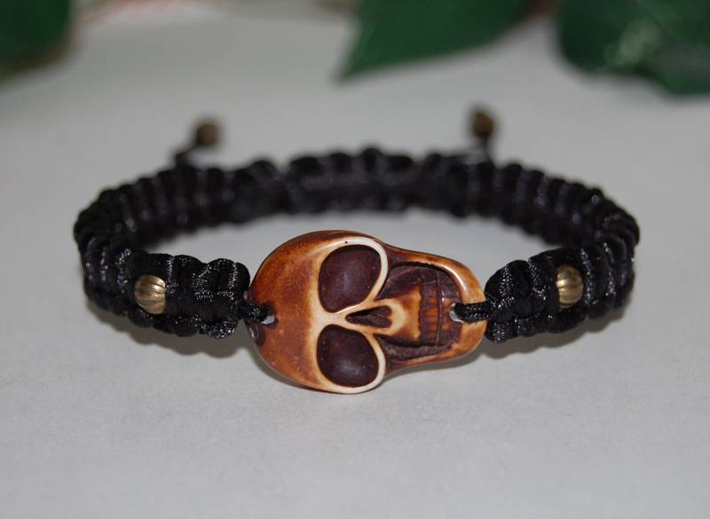 Schädel-Armband, Kordelzugarmband, Schädel-Anhänger-Armband, Herren, Schutz, Herren-Totenkopf-Armband, Geschenk Für Ihn von SkywaterStudio