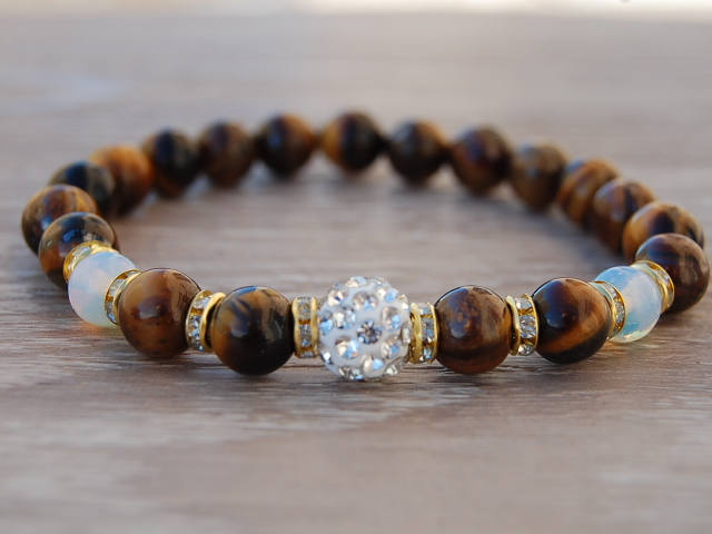 Tiger Eye Armband, Mitte Disco-Kugelperle, Edelstein 8mm Perlen, Mann, Frau, Perlenarmband, Edelsteinarmband, Geschenk von SkywaterStudio