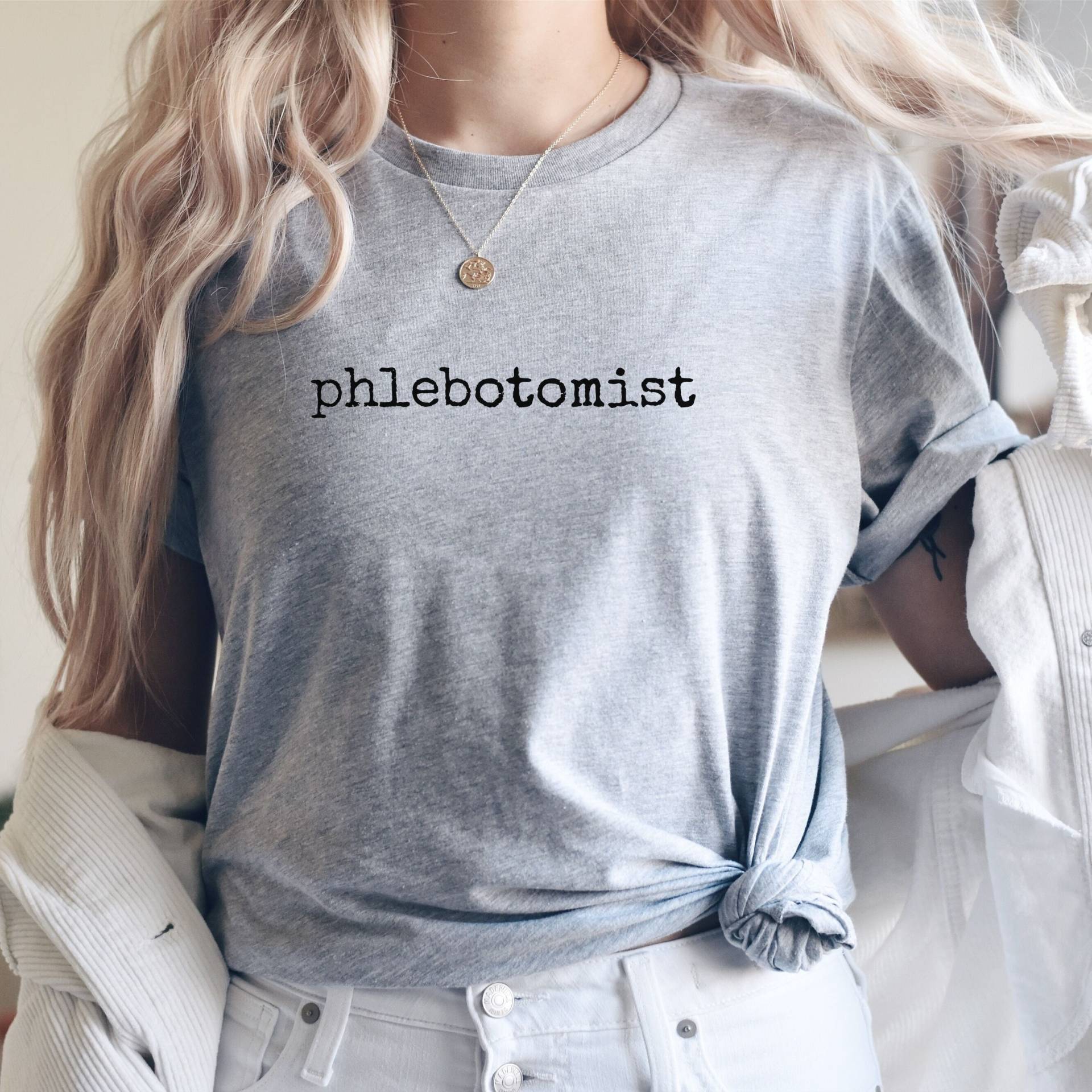 Phlebotomist Shirt, Sweatshirt, Hoodie, Tank Top, Geschenk, Phlebotomie, Phlebotomie Student, Zukunft, Lab Tech Grad Unisex von SleepingCutiesShop