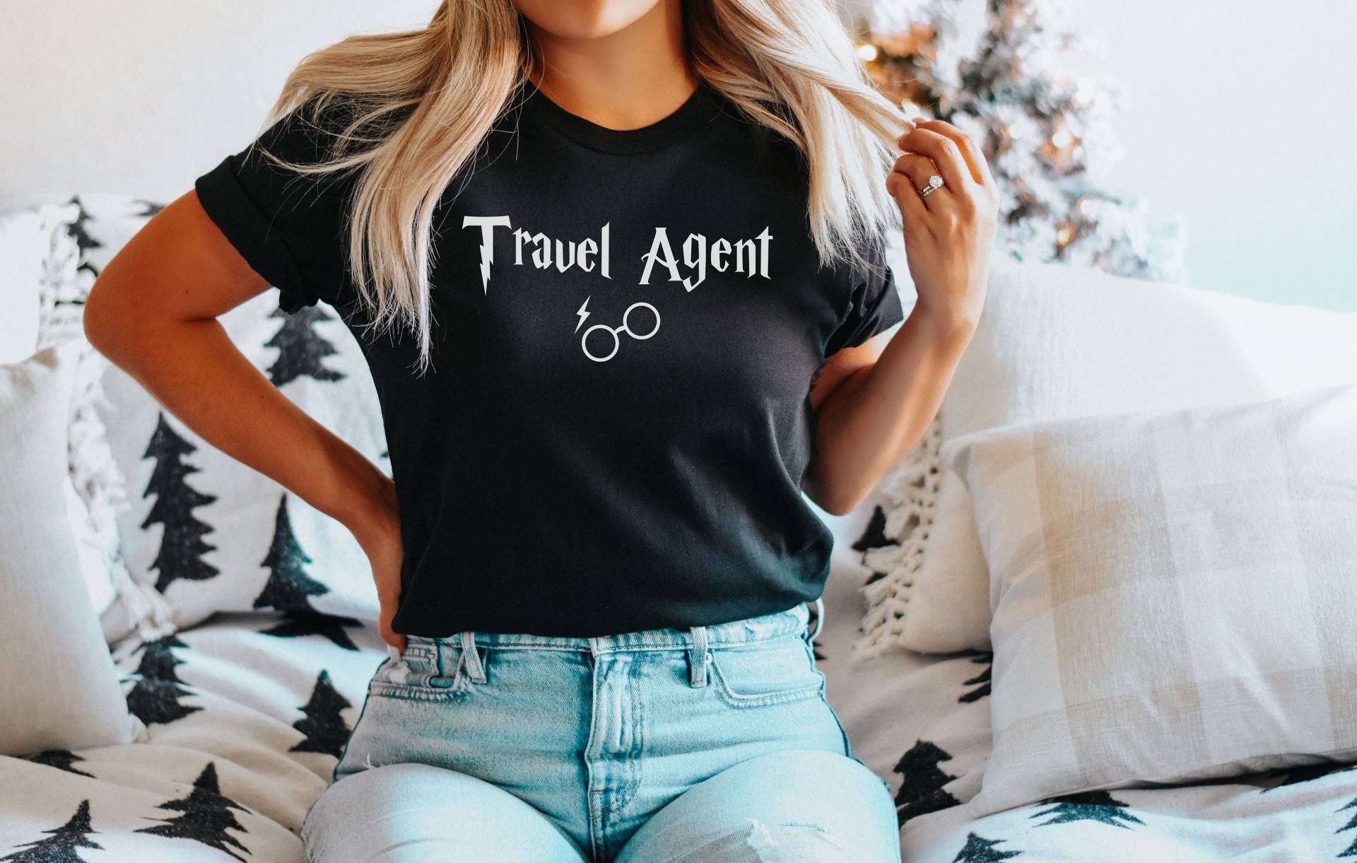 Travel Agent Shirt, Sweatshirt, Hoodie, Tank Top, Geschenk, Reisen, Zauberhaft, Zauberer, Urlaubsbekleidung von SleepingCutiesShop