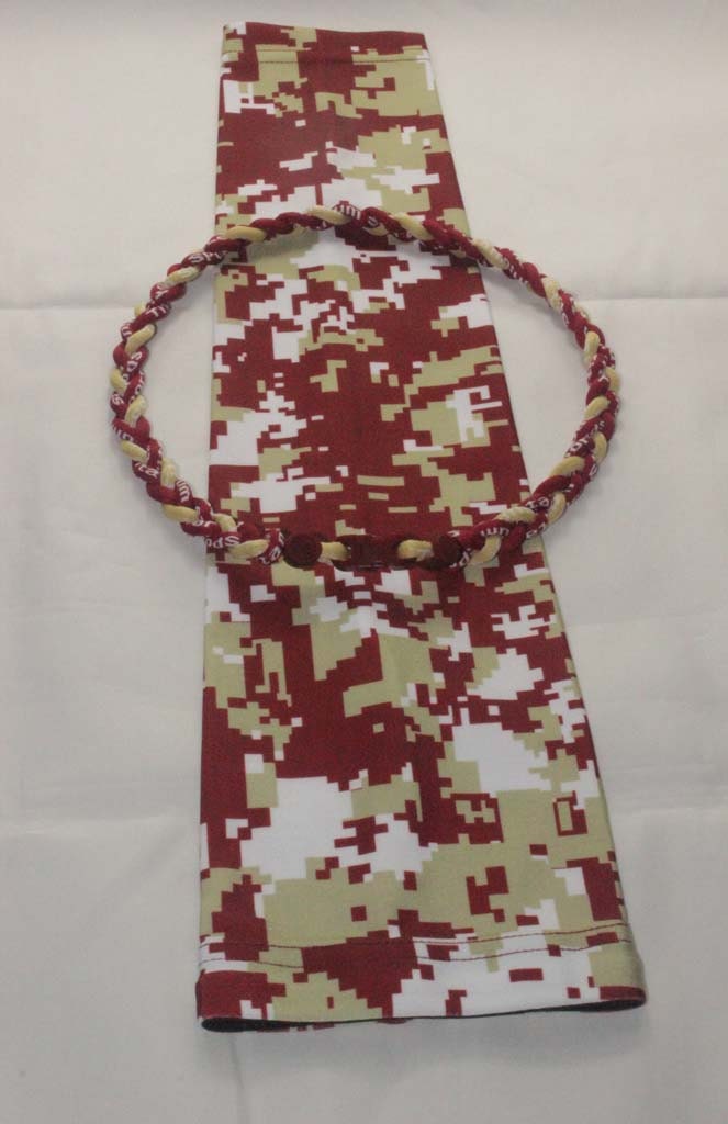 Granat Gold Weißer Bundesstaat Florida Camo Fußball Kompression Arm Manschette Mit 20 Zoll Titan Tornado Halskette Für Baseball, Basketball Granat Gold Weißer Bundesstaat Florida Camo Fußball Kompression Arm Manschette Mit 20 Zoll Titan Tornado Halskette Für Baseball, Basketball von SleevesShop