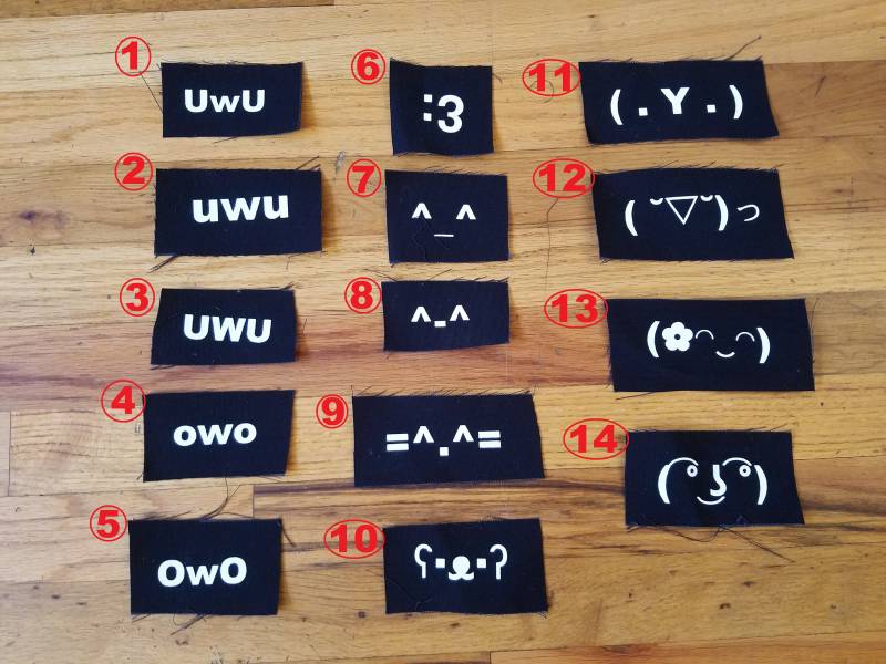 Kleine Text Face Patches von SlitWrists