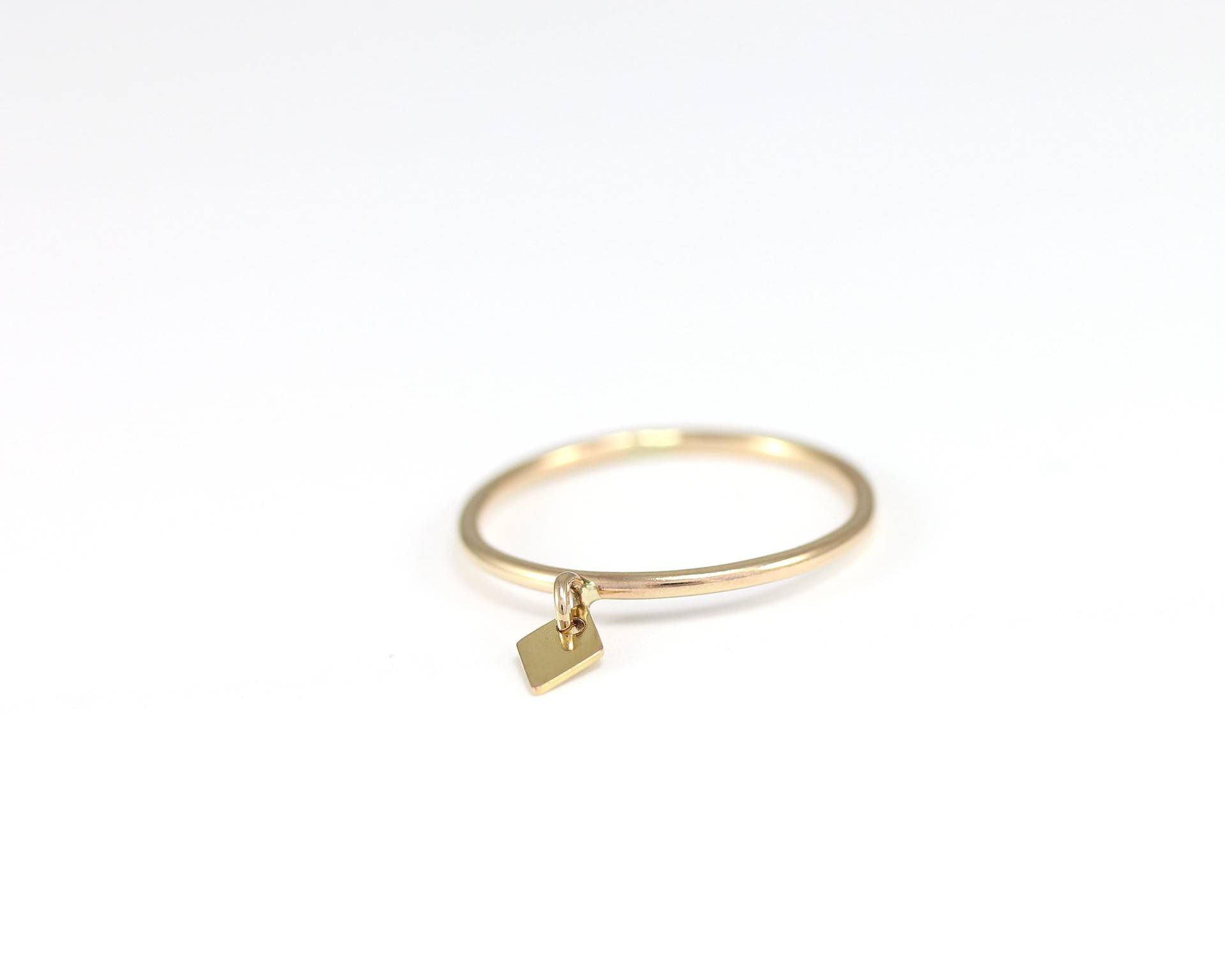 Charm Ring - 14K Gold Filled Sterling Silber Zierlicher Stapelring Geschenk Für Sie Minimalist Schmuck Versprechen Geburtstag von SloaneJewelryDesign