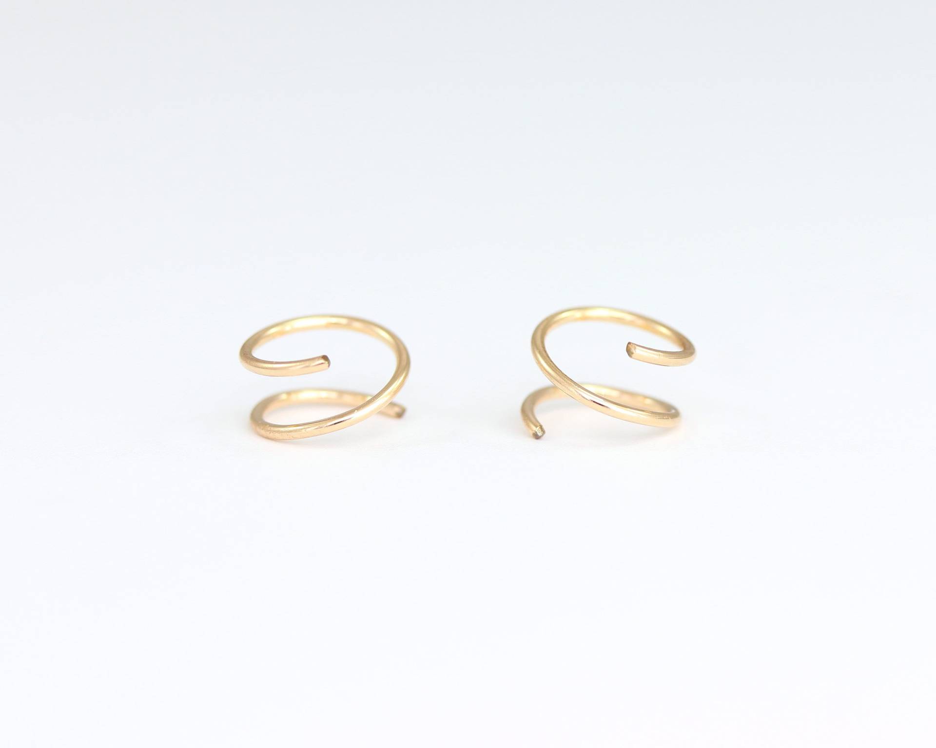 Huggie Ohrringe Spiralen Kleine Gold Hoop 14K Umarmung Hoops Offene Silber Rose Tiny von SloaneJewelryDesign