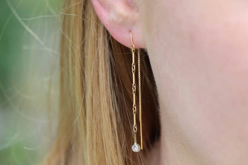 Linie Einfädler Ohrringe - 14K Gold Filled Silber Kette von SloaneJewelryDesign