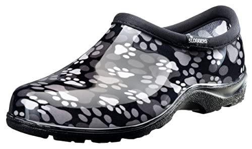 Sloggers Wasserdichter Gartenschuh für Damen - Outdoor Slip On Regen und Garten Clogs mit Premium Comfort Innensohle, Pfotenabdruck schwarz/weiß, 42 EU von Sloggers