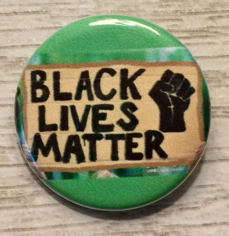 Black Lives Matter - Grüne Version | 1, 25 Zoll Pinback-Taste Blm Protestschild Aktivist von SluggoPinbacks