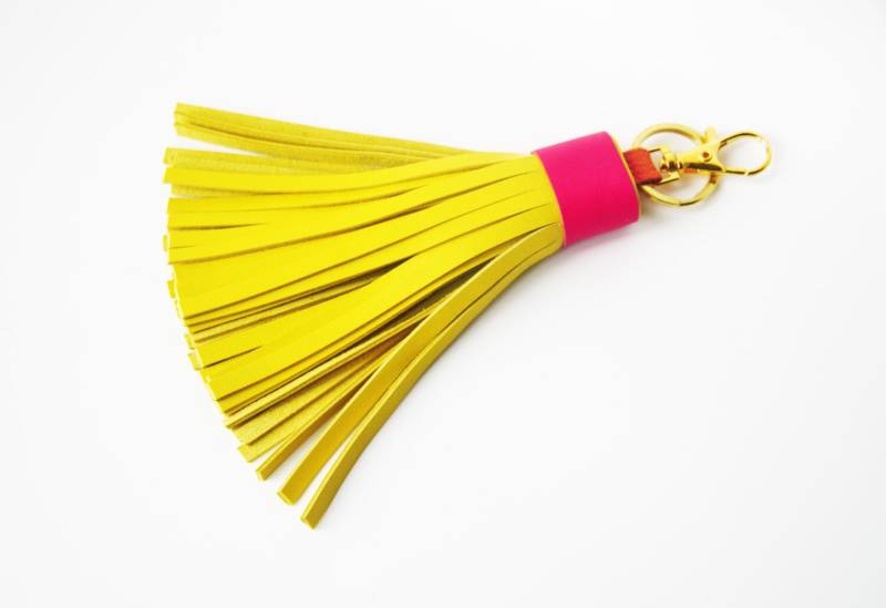 Leder Quaste Keychain Gelb Mit Verschluss Schlüsselring Taschenanhänger Schlüsselanhänger Clip Geschenke Für Sie von SmArtAnna