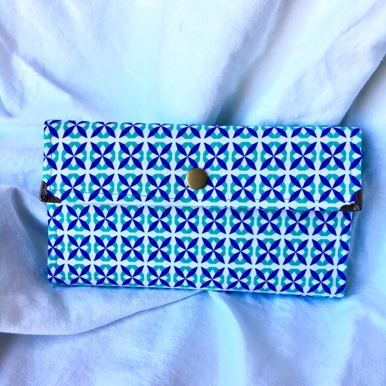 Damenbörse in Bedruckter Baumwolle, Brieftaschen, Geldbeutel, Geldbörse, Große Weiße Und Türkisblaue Clutch-Taschen, Tasche von SmallArtHandmade