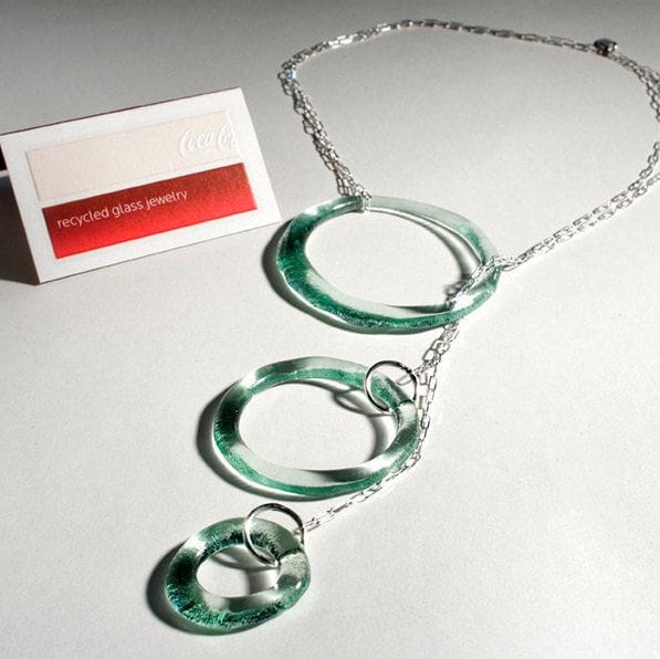Coca-Cola Recycled Flaschenglas Lariat Halskette | Dieser Anhänger Ist Ein Unikat von SmartGlassKP