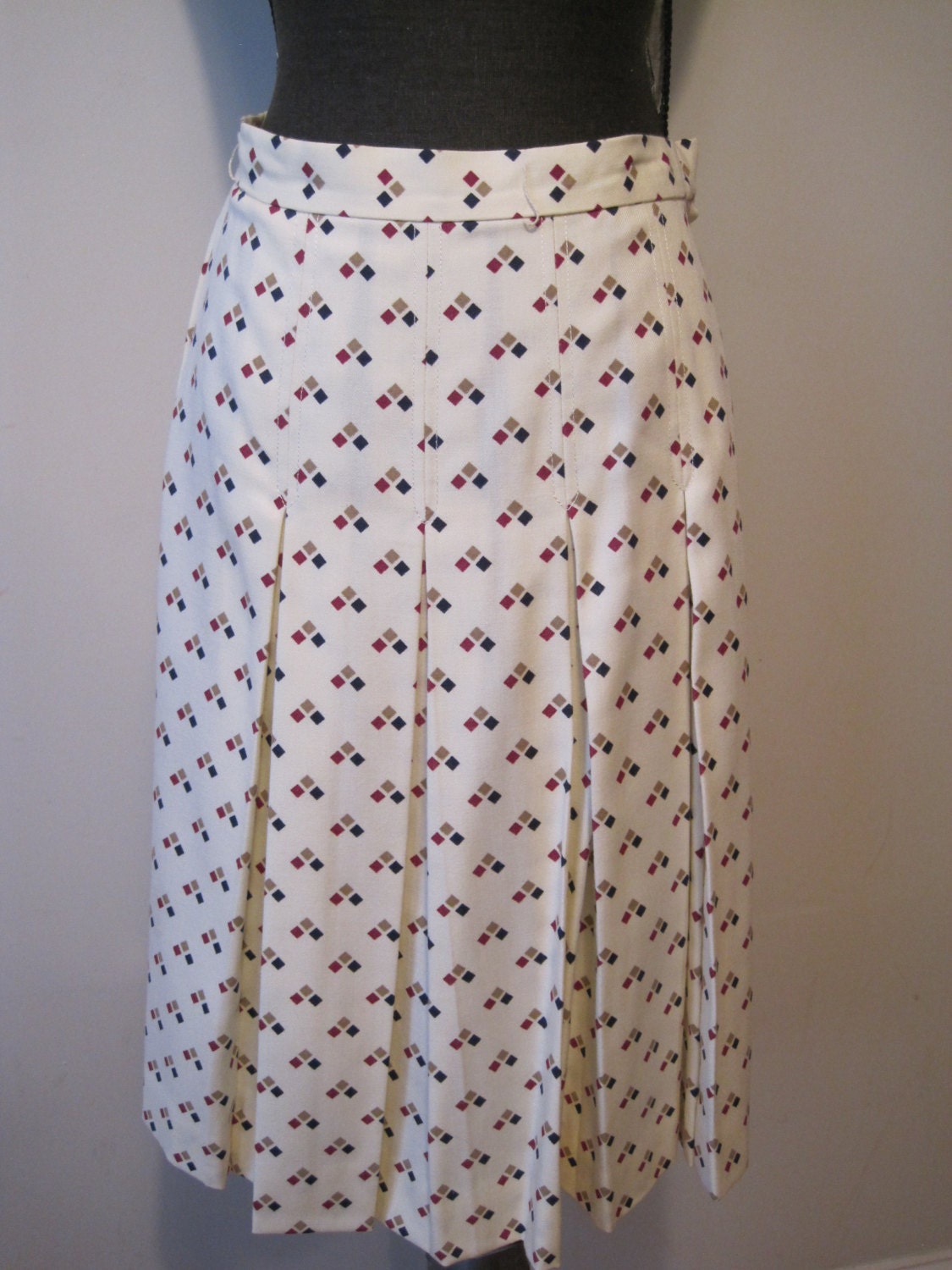 Vintage Plissee Tennis Badminton Rock Ginori Sportbekleidung Fabful Mod 40Er Jahre Größe 12 Frau A6203 Vintage Plissee Tennis Badminton Rock Ginori Sportbekleidung Fabful Mod 40Er Jahre Größe 12 Frau A6203 von SmartSquirrel