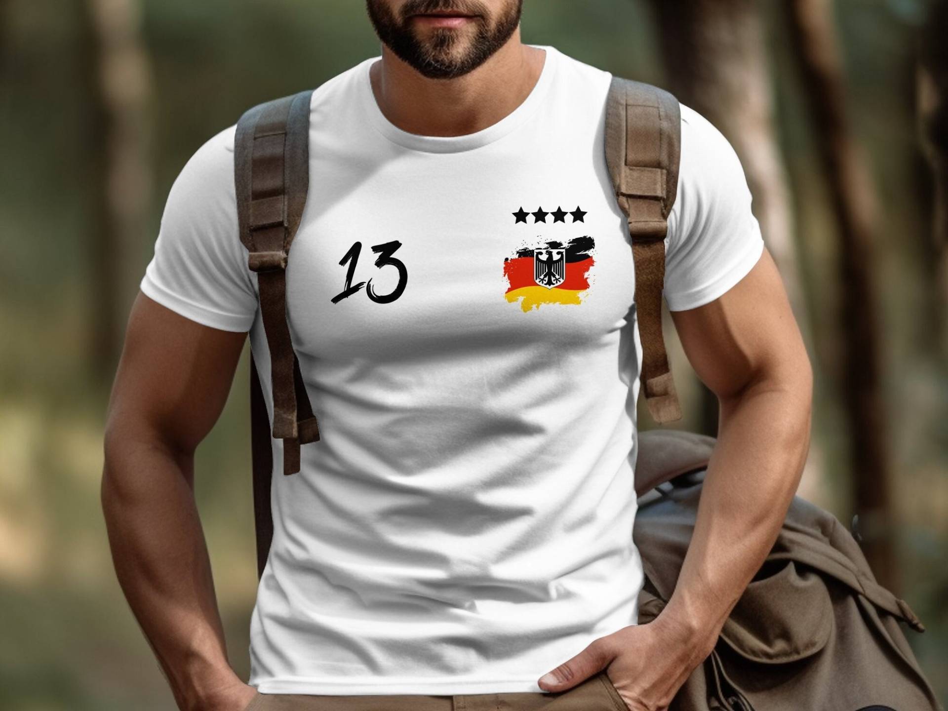 Deutschland Shirt Nummer, Trendiges Freizeit Germany Jersey, Bequemes Baumwoll Top, Design Retro Vintage Oberteil, Wunschnummer Auf Anfrage Deutschland Shirt Nummer, Trendiges Freizeit Germany Jersey, Bequemes Baumwoll Top, Design Retro Vintage Oberteil, Wunschnummer Auf Anfrage von SmartStreetwearShop