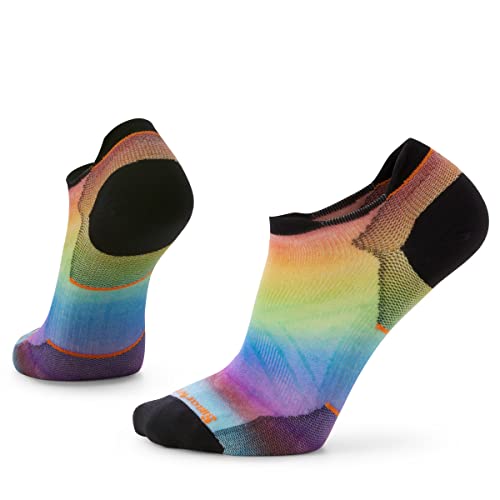 Smartwool Unisex Run Zero Cushion Pride Rainbow Print Low Ankle Socks Niedrige Knöchelsocken von Run Zero Cushion Pride mit Regenbogenmuster, MULTI COLOR, von Smartwool