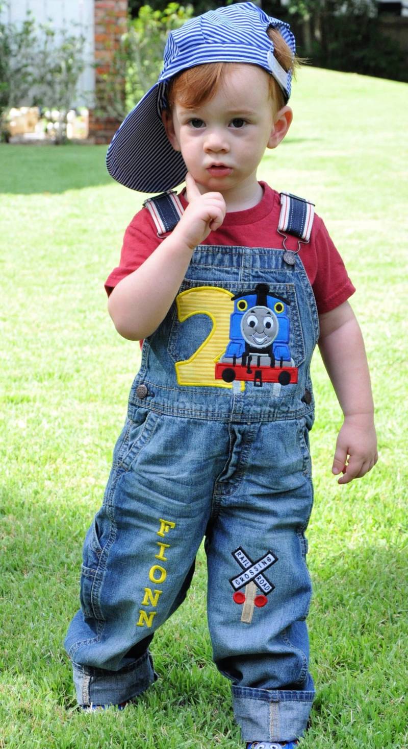 Zug Geburtstagsoverall-Zug Geburtstagsoutfit-Zug Geburtstagskleidung-Personalisierte Zuggesamtkleidung von SmashingCupcakes