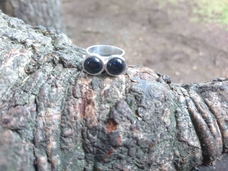 Zwei Blaue Goldstone Cabochon Edelsteine in Einem 925 Sterling Silber Ring Gepunzt Zwei Blaue Goldstone Cabochon Edelsteine in Einem 925 Sterling Silber Ring Gepunzt von SmashingMetals