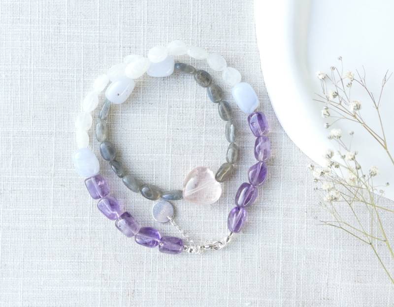 Edelstein Halskette Mit Labradorit, Chalcedon, Amethyst, Mondstein Und Rosenquarz von SmelijaAccessories