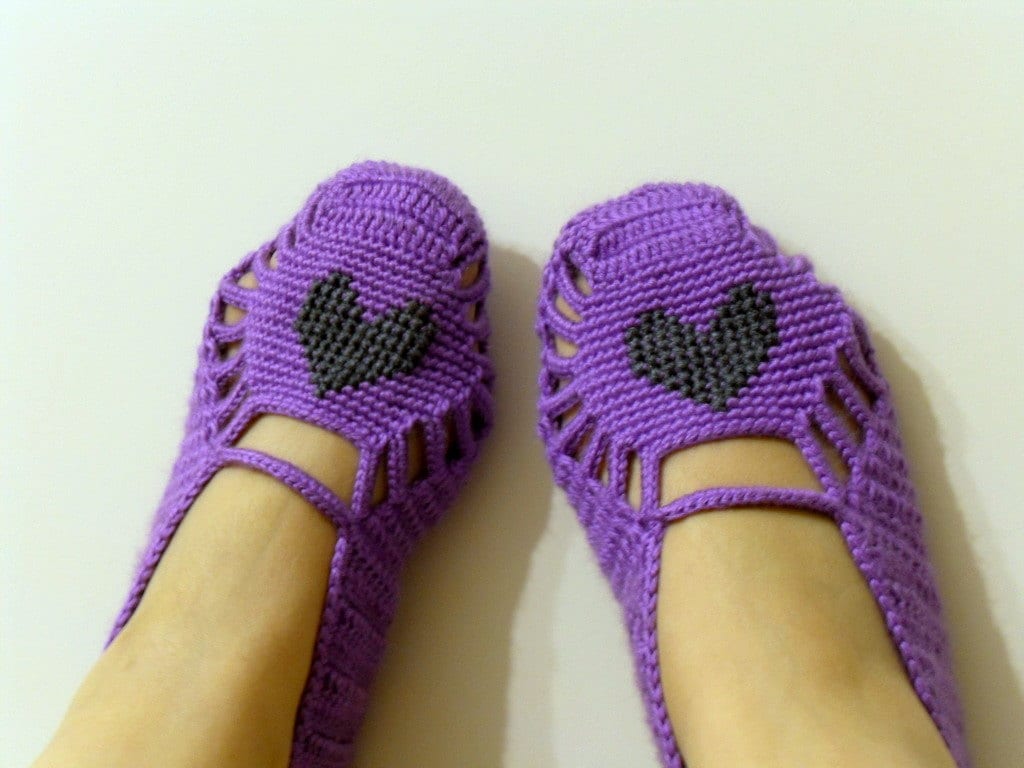 Verkauf Valentinstag Geschenk-Grau Herz Auf Lila-Türkisch-startseite Hausschuhe-Hand Bestickt Amethyst Dunkle Wolken Tief Royal Violett Teamt von SmilingKnitting