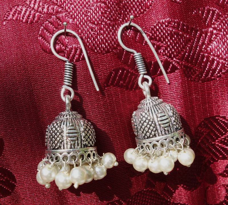 Traumhafte Handgemachte Bauchtanz Chandelier Ohrringe Aus Nepal, Silber+Perlen von SmilingTaraShop