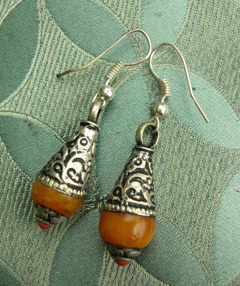 Traumhafte Ohrringe Amber Und Tibet-Silber Aus Nepal von SmilingTaraShop