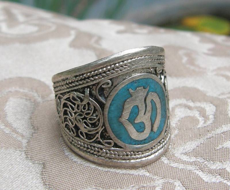 Wunderschöner Silber Ring Aus Tibet Mit Türkis Und Om 17-20 Mm Innenmaß von SmilingTaraShop
