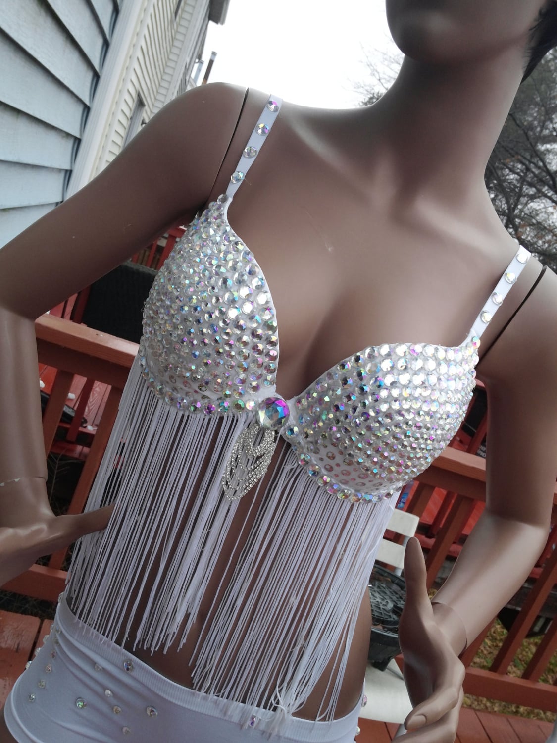 Whiteor Jede Farbe Custom Rave Bh Strass Center-Kette Mit Schillernden Steinen Fransen 2015 Neue Design Whiteor Jede Farbe Custom Rave Bh Strass Center-Kette Mit Schillernden Steinen Fransen 2015 Neue Design von Smokinghotdivas