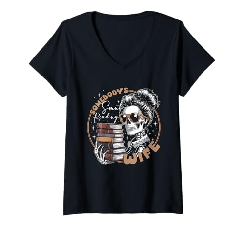 Damen Smut Book Reader Spicy Romance Jemandes Smut Reading Ehefrau T-Shirt mit V-Ausschnitt Damen Smut Book Reader Spicy Romance Jemandes Smut Reading Ehefrau T-Shirt mit V-Ausschnitt von Smut Book Reader Spicy Romance Somebody's