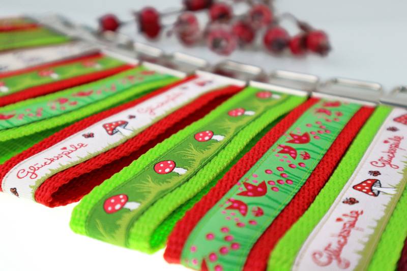 1 Schlüsselband -Kollektion 4, Schlüsselanhänger - Rot, Grün, Fliegenpilz, Fliepi, Katzen von SnailfactoryDE