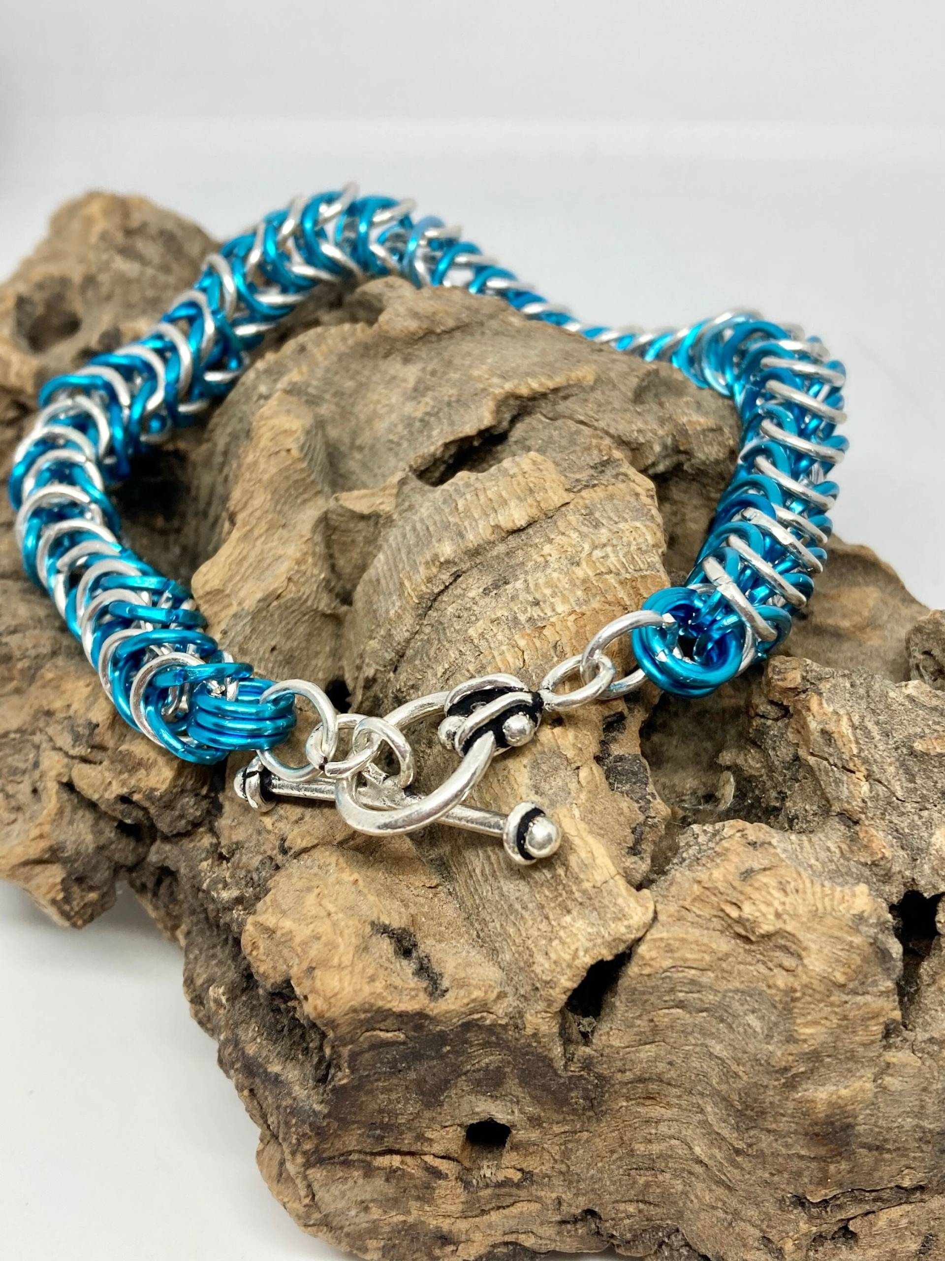 Blau & Silber Chainmaille Armband Unisex Box Weave Schmuck Blau & Silber Chainmaille Armband Unisex Box Weave Schmuck von SnapdragonbySarah