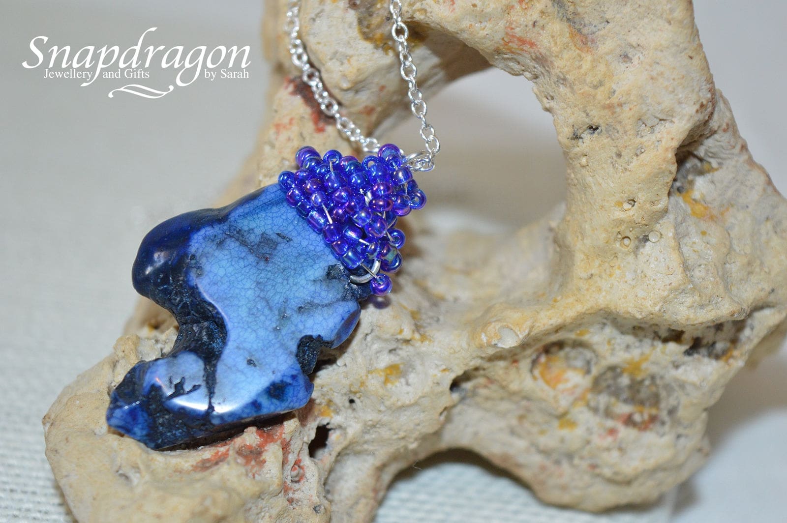 Blauer Lapis Edelstein Scheiben Anhänger Mit Sterling Silber Gewickelt 20" Kette, Damen Halskette, Schmuck, Geschenke Für Sie Blauer Lapis Edelstein Scheiben Anhänger Mit Sterling Silber Gewickelt 20" Kette, Damen Halskette, Schmuck, Geschenke Für Sie von SnapdragonbySarah