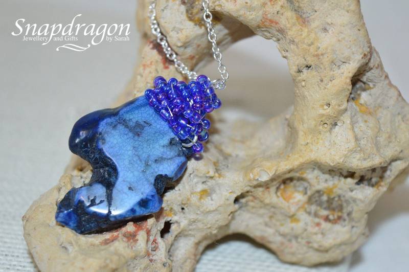 Blauer Lapis Edelstein Scheiben Anhänger Mit Sterling Silber Gewickelt 20" Kette, Damen Halskette, Schmuck, Geschenke Für Sie Blauer Lapis Edelstein Scheiben Anhänger Mit Sterling Silber Gewickelt 20" Kette, Damen Halskette, Schmuck, Geschenke Für Sie von SnapdragonbySarah